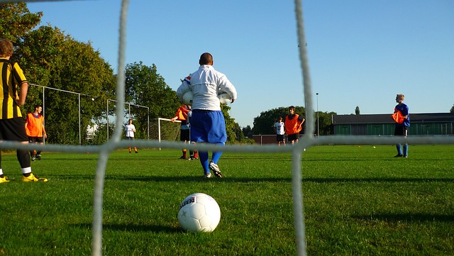 他在许多情 他在许多情